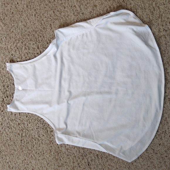 Fabletics Muscle Tank Top - Picture 2 of 4